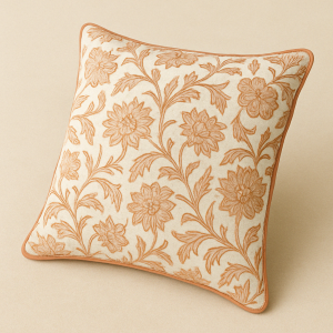 Cojín bordado terracota
